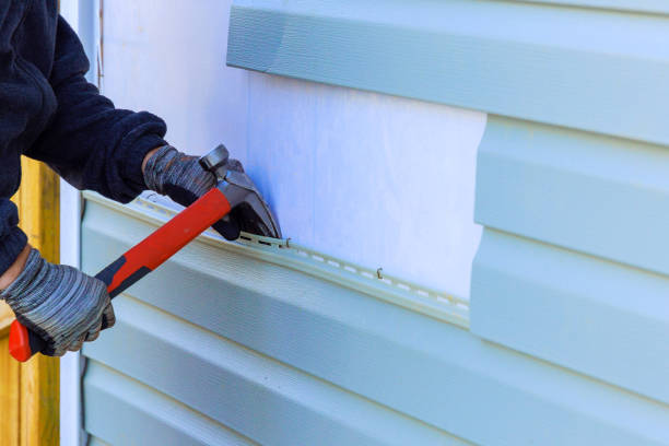 Trusted Siding Contractor service in Martinsville, IL - Creative Siding