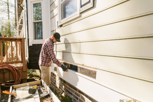 Trusted Siding Repair service in Martinsville, IL - Creative Siding